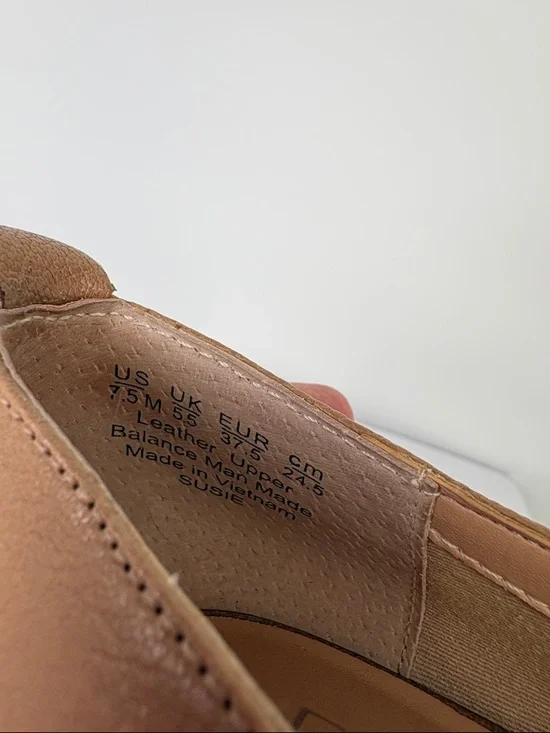 👗 Franco Sarto Susie Tan Leather Pointed Toe Loafers w silver detail heels - Picture 7 of 8